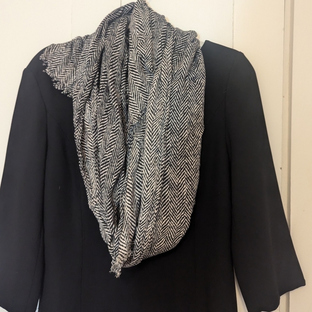 Herringbone Scarf Soft acrylic classic 70" x 24" black cream office fall preppy
